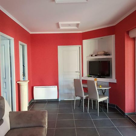 19 Rue Du Cadran Apartment Монморийо Екстериор снимка